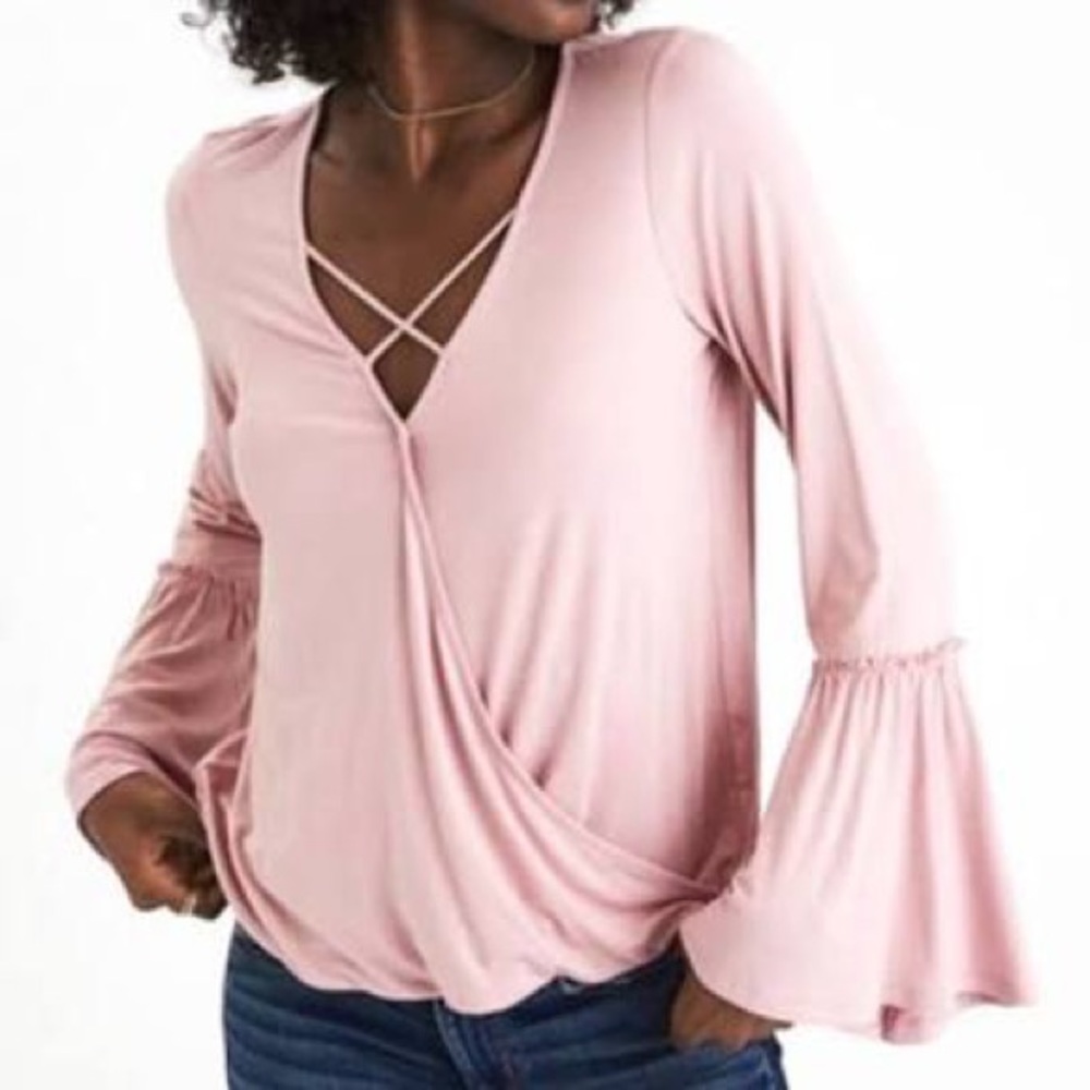 AMERICAN EAGAL SOFT PINK TOP